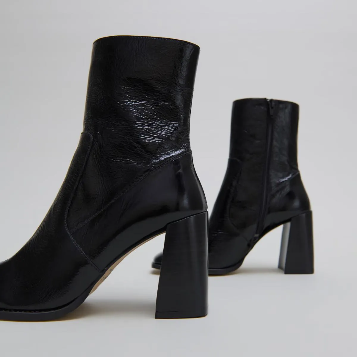 088- Vidal Cuir Brillant Noir