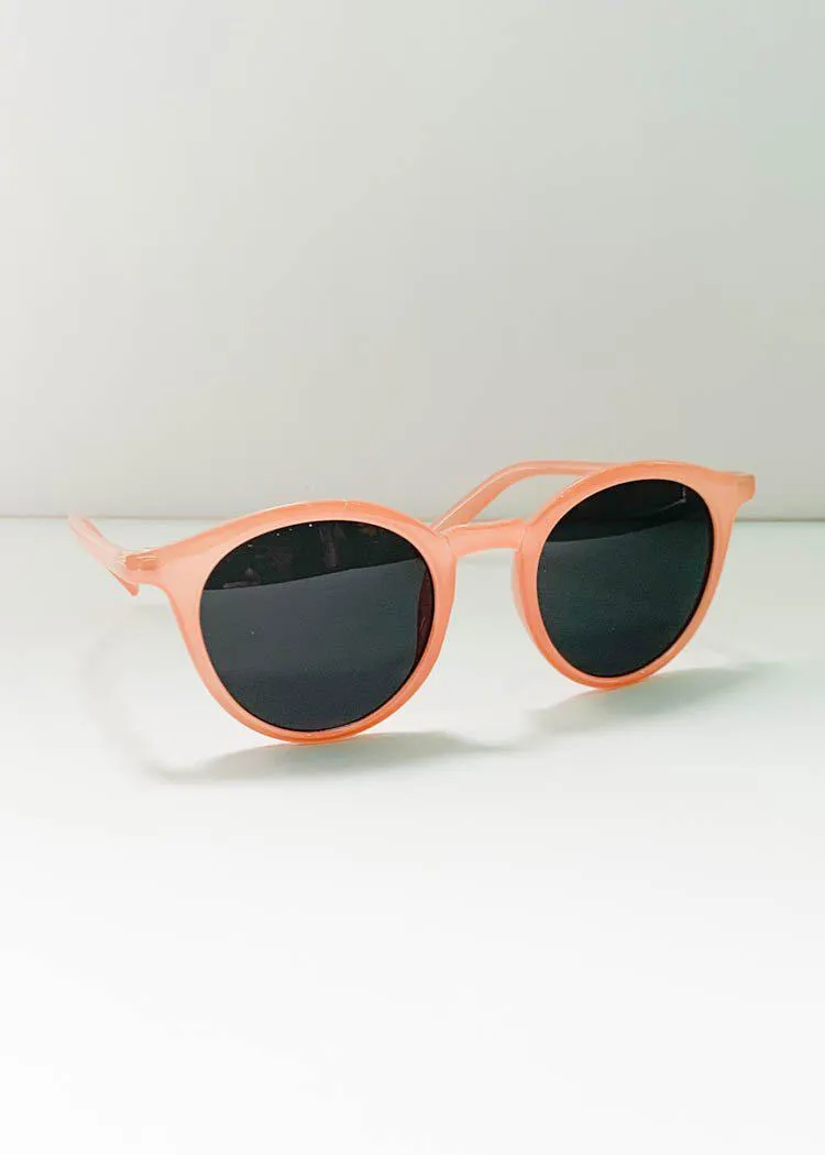 AJ Morgan I Catalina Modern Lennon Sunglasses-Peach