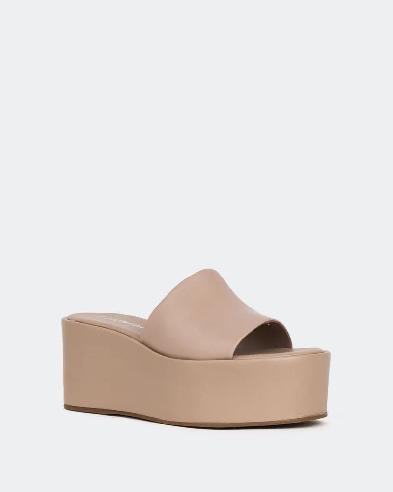 Cathedral, Nude Leather/Cuir Nu