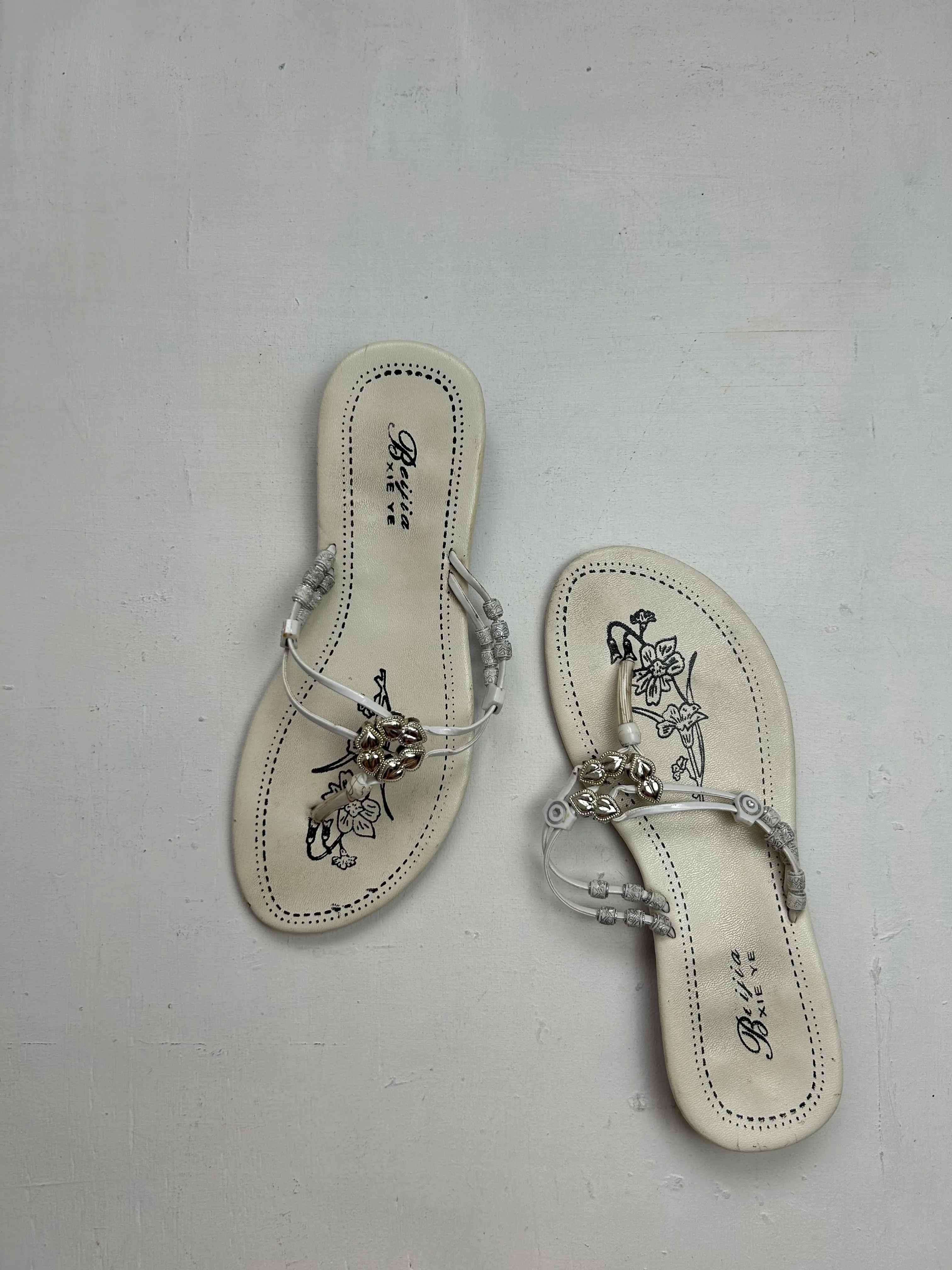 Pearls flip flop sandales y2k vintage (37)