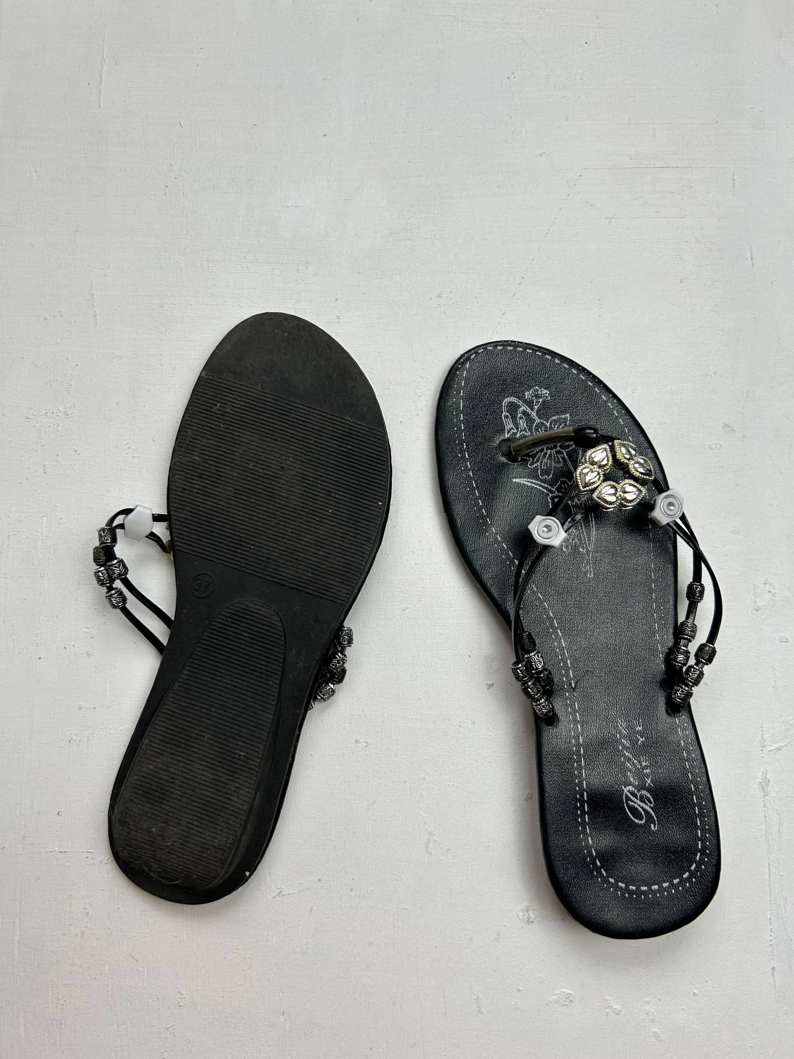 Pearls flip flop sandales y2k vintage (37)