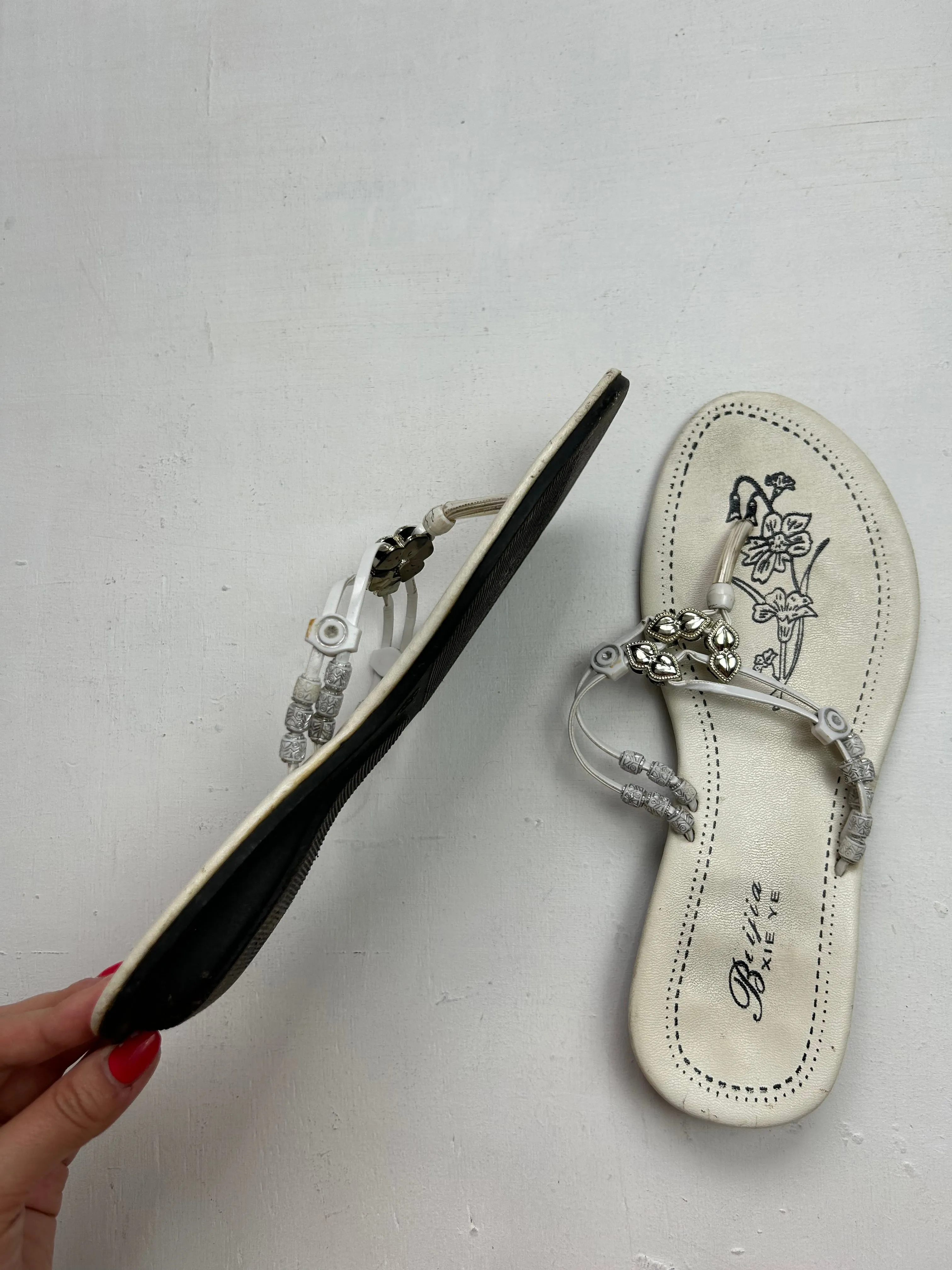 Pearls flip flop sandales y2k vintage (37)