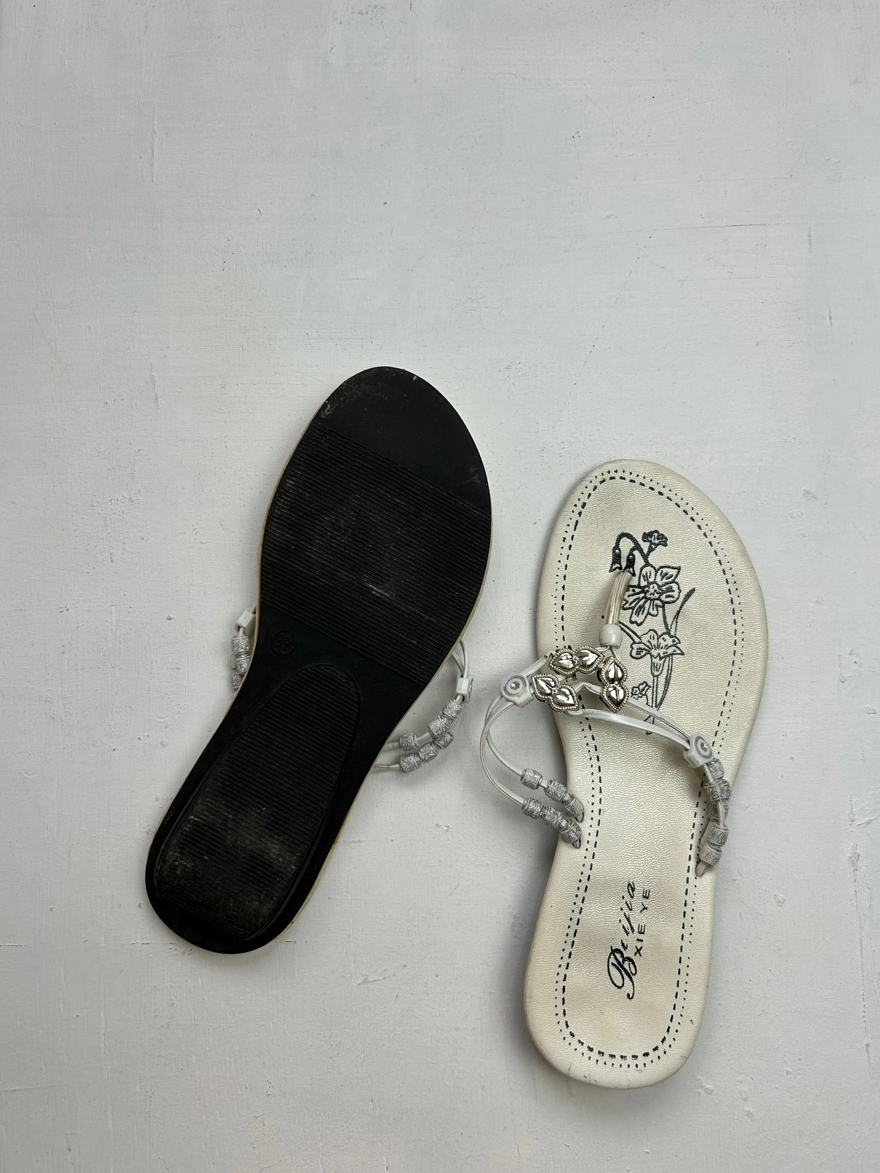 Pearls flip flop sandales y2k vintage (37)